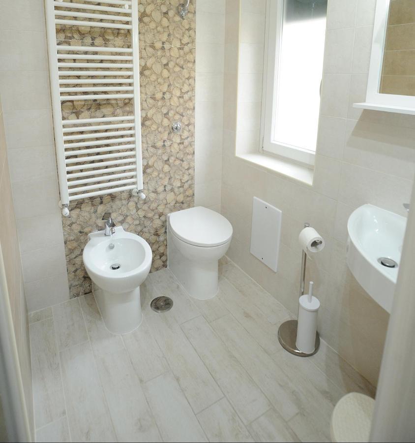 Arianna Bed & Breakfast Salerno Bagian luar foto